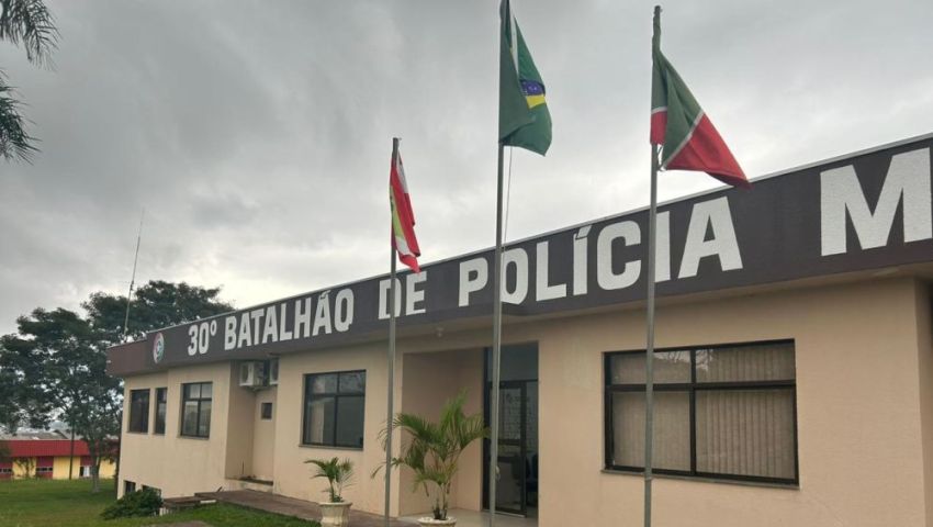 Dois homens são presos após furto de antena parabólica em Xanxerê