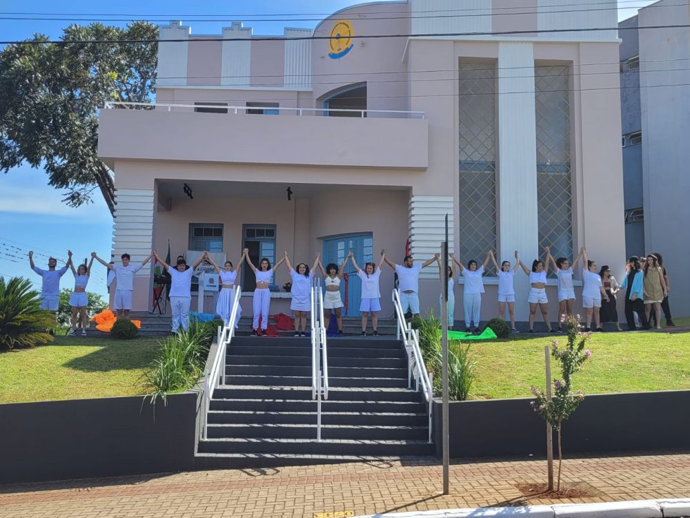 Entrega Da Restaura O Da Casa Da Cultura Maria Rosa Marca Anivers Rio